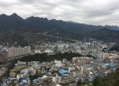 傍晚的鹤峰 美丽而壮阔