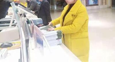 视频 | 聚焦冬泳赛：巴东推出冬泳赛免费旅游套票