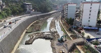主城区河岸建设休闲景观带 建始掀起旧城改造高潮 