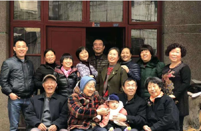 来凤民警助失联26年亲人圆了团聚梦