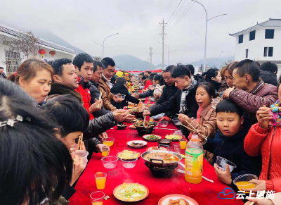 组图丨宣恩：迎新春 聚乡情 易迁安置点上的百家宴 