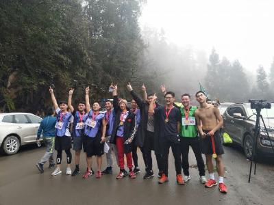 鹤峰：第四届登高越野 万众迈步迎新年