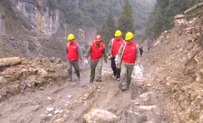 利川：用心守护城乡万家灯火 为困难群众送去温暖