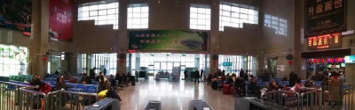 建始火车站扩建后迎新貌