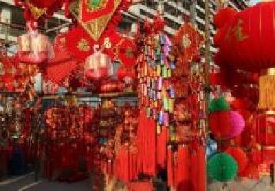 新塘乡“三送”暖民心