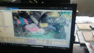 鹤峰交警首次通过GPS动态监管开出“分心驾驶”罚单