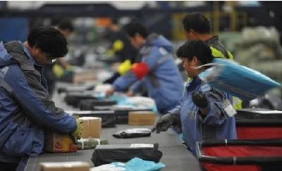 多行业春节消费加收“服务费”，你怎么看？