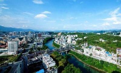 视频|刘芳震主持召开州政府常务会议强调 切实采取更加有力措施 全面完成经济发展任务