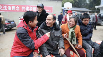 春拂贫困村|寻找王永浩 一场直播的台前幕后