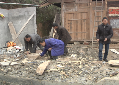 咸丰县：易地搬迁户 过上新生活