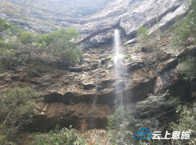 鹤峰丨绝壁取水解民“渴”