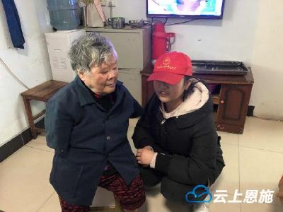 迎接第56个“雷锋日” 利川这群学生这样做