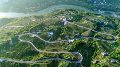 州交通运输局党组中心组开展脱贫攻坚和全国、省、州宣传部长会议专题学习