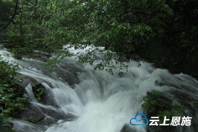咸丰四洞峡：一溪流水一溪欢