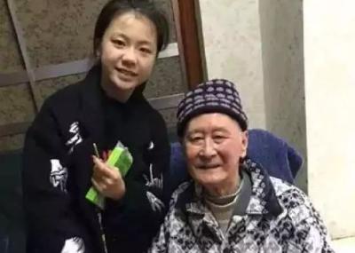 病危老人给医生塞张纸条：我是遗体捐献者，别忘了
