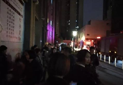 轰！昨晚利川一小区发生巨响，千余居民紧急撤离…