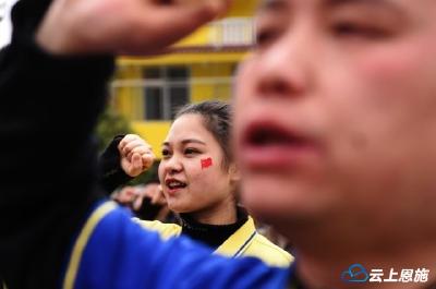 咸丰：爱国歌曲慰先烈 清明节前表追思