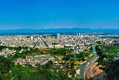 来凤“五员”“十事”让196个村（社区）监督实打实 