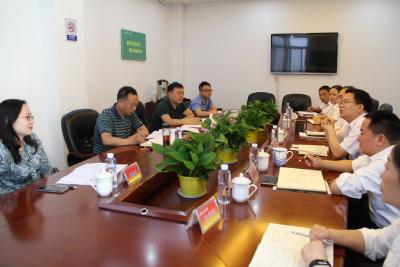 恩施州人民政府副州长田金培一行到邮储银行恩施分行调研指导工作