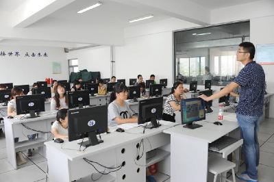 免费培训，考核通过后可定向上岗！符合条件的恩施人赶紧报名