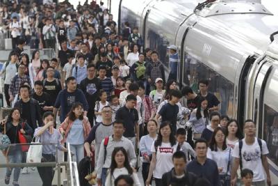 端午节火车票开抢！铁总：按客流情况办理越站补票