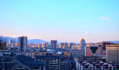 我州住宅小区智能垃圾分类试点初获成效，垃圾分类你知道怎么分吗？