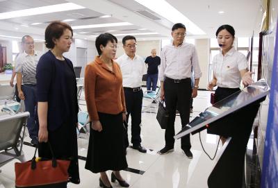 恩施州人大到州司法局开展法治政府建设调研视察