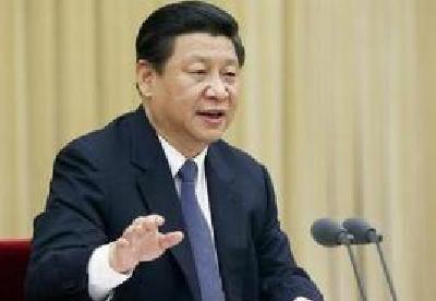 习近平主持召开中共中央政治局会议