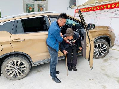 精准扶贫送健康 免费体检暖人心