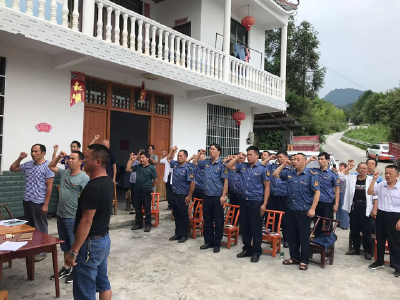 恩施公路：与对口帮扶贫困村共同开展支部主题党日活动