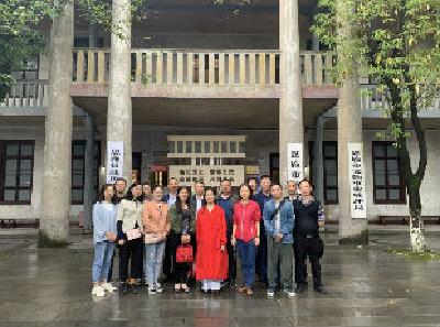 州民政局开展“不忘初心、牢记使命”革命传统教育活动