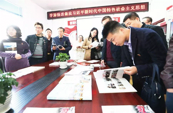 巴东锦瑞出租公司守初心、担使命、办实事