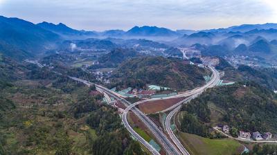 建恩、宣鹤高速公路通过交工验收