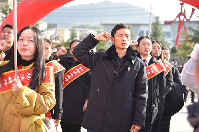 利川市检察院开展“国家宪法日”暨“宪法宣传周”宣传活动