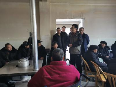 邓正平到利川市走访慰问困难群众