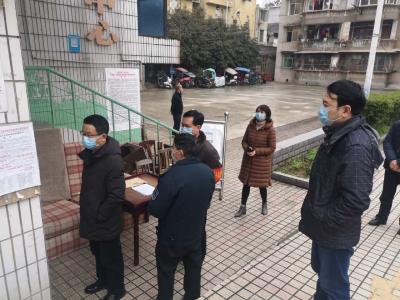 王勇检查州公路局沙湾宿舍区防疫工作