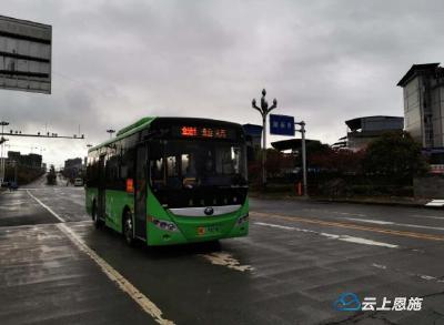 湖南龙山到湖北来凤的跨省公交正式上路
