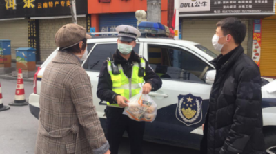 暖心慰问，致敬最美冲锋者
