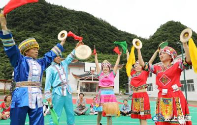 鹤峰：乡土人才助力非遗文化传承   