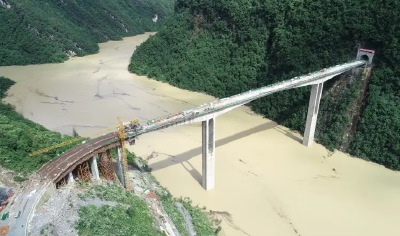 通车在即！鹤峰南潼公路（复建段）工程主体工程全部完成