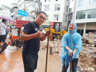 建始:一支特殊的救灾突击队 