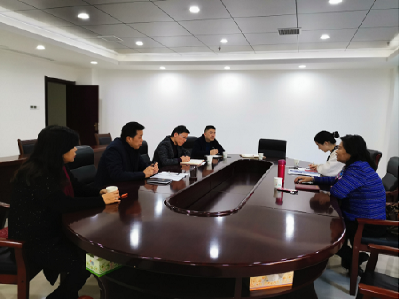 湖北省中小企业服务中心主任李承绘一行来恩施调研