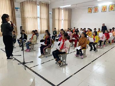 来凤县8个乡镇中心小学建起学校少年宫 
