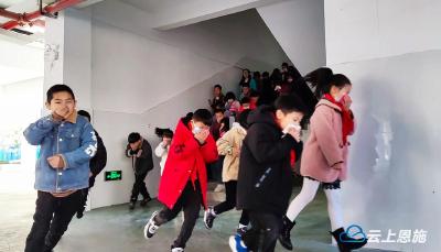 消防宣传进校园，咸丰5000余名师生共享消防“盛宴” 