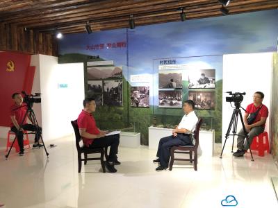 建始：省县村三级签约 聚力服务店子坪“三个基地”