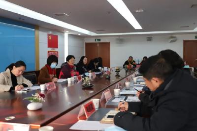 湖北省妇联二级巡视员申军青到恩施调研家庭教育工作