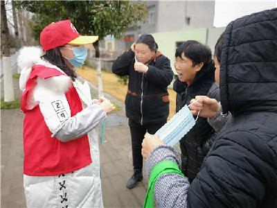 利川：“检察蓝”化身“志愿红”