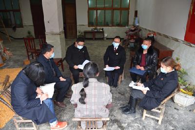 利川：到司法救助对象家中进行回访