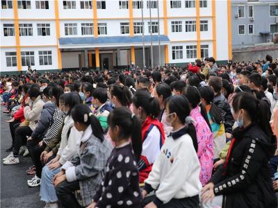 建始县：法治教育进校园