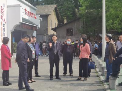 省民政厅副厅长赵显富调研恩施民政工作